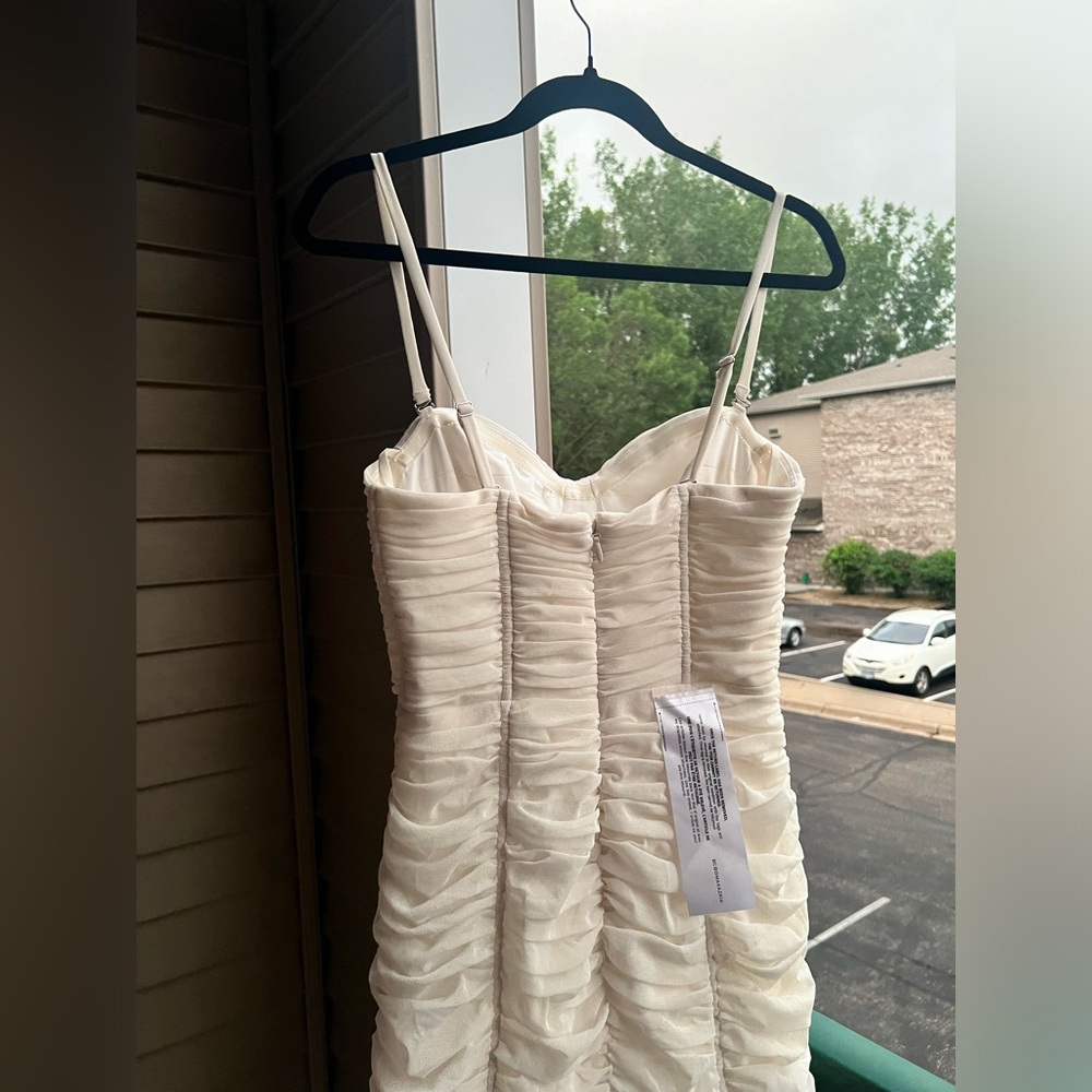 🆕BCBGMaxAzria Off-White Ruched Mesh Corset Midi Dress Size 6 Bridal Shower Party - Picture 7 of 16